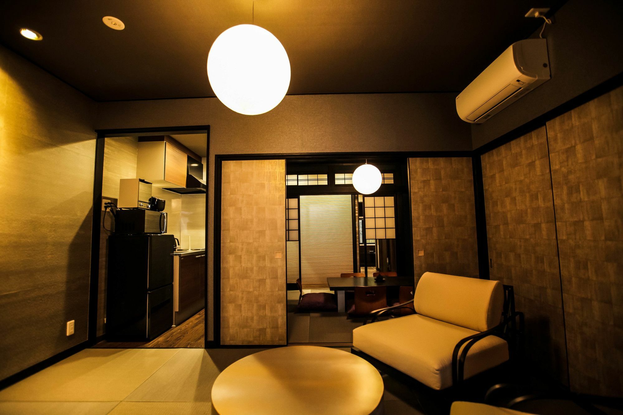 Hosta Nijo Aoi Villa Киото Екстериор снимка